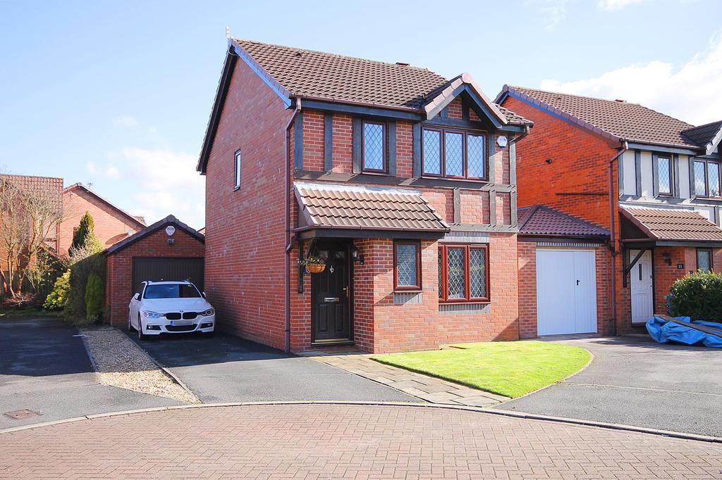 Tenbury Close, Great Sankey... 3 bed detached house £320,000
