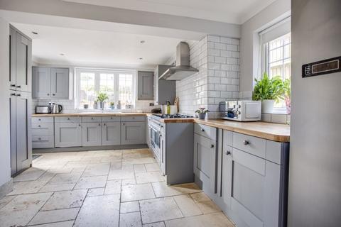 57 Kings Road, Chalfont St Giles, HP8 4HP