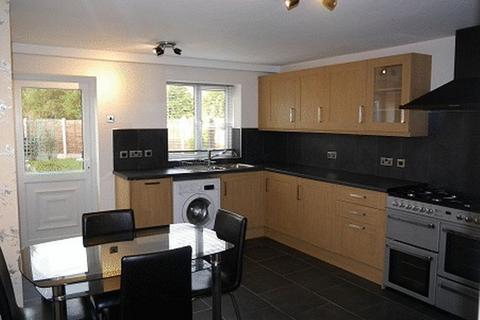 2 bedroom house to rent, Berrington Drive, Bilston