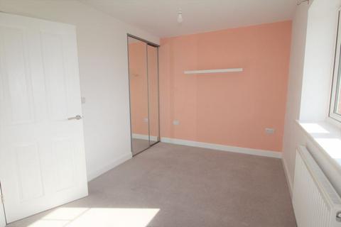 2 bedroom terraced house to rent, Rowson Drive, Whittington