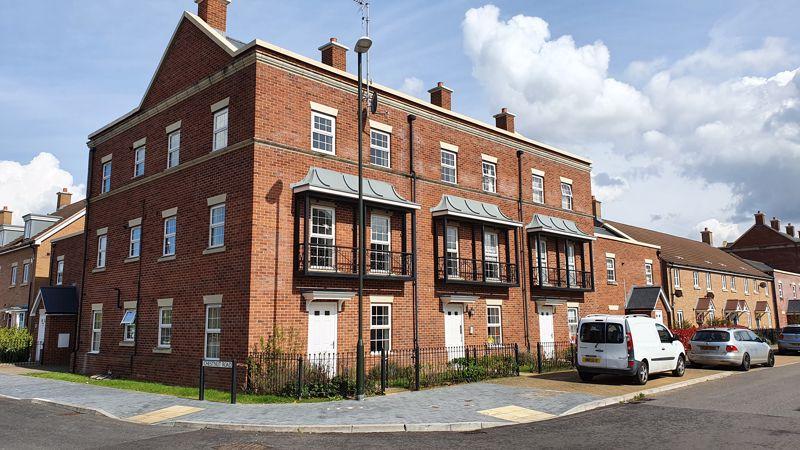 Bowthorpe Drive, Brockworth... 2 bed apartment - £160,000