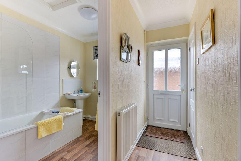 Roundstone Way, Selsey 2 bed detached bungalow £370,000