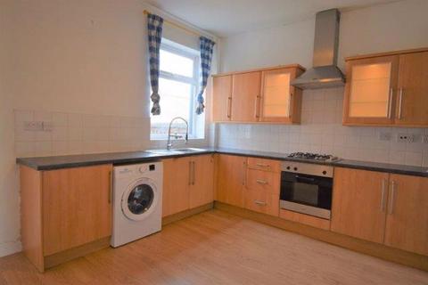 2 bedroom terraced house to rent, Lowton Road, Golborne