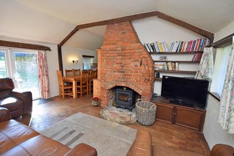 4 bedroom cottage for sale - Ashfield