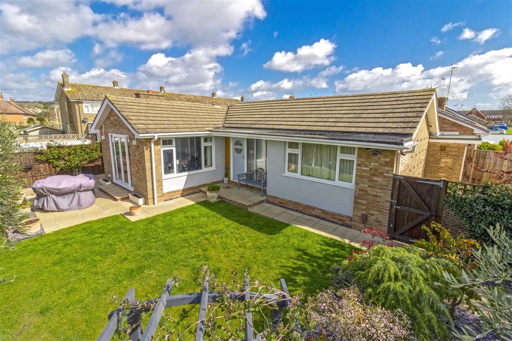 Twyford Gardens, Worthing 2 bed bungalow £500,000