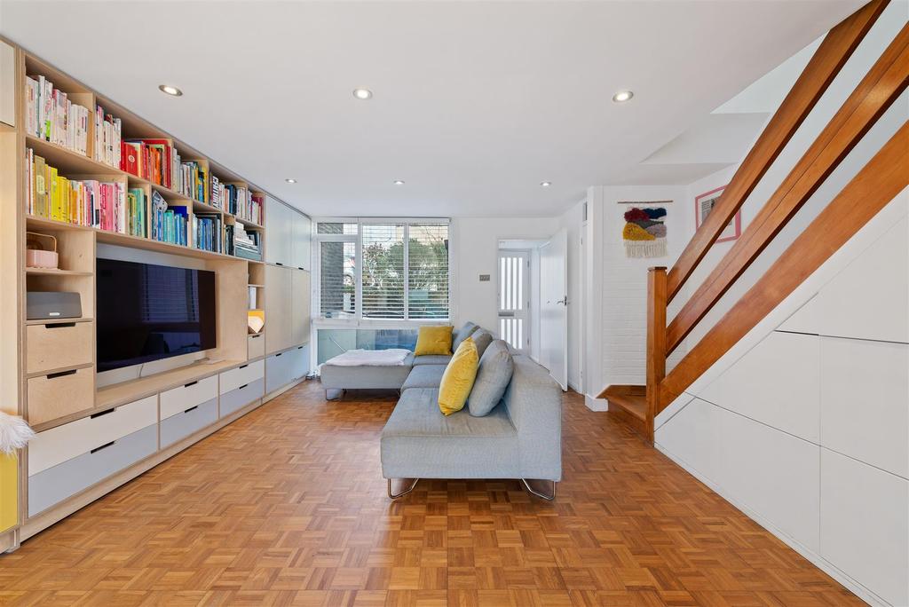 19 Shepherds Close N6 5 AG-6.jpg