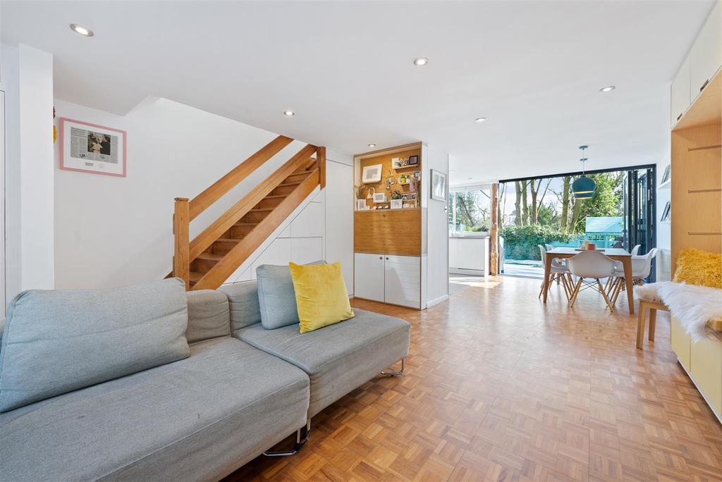 19 Shepherds Close N6 5 AG-15.jpg