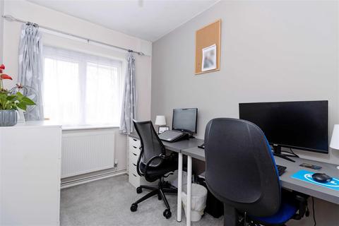 70 Shirley Drive, Worthing, BN14 9BB