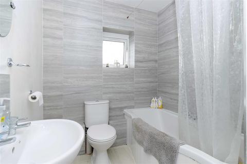 70 Shirley Drive, Worthing, BN14 9BB