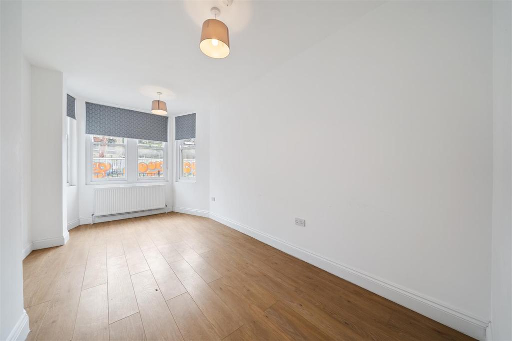 Flat 2, Gatewood House N6 5 AU-5.jpg