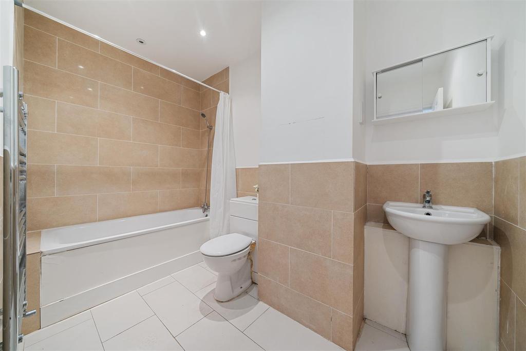 Flat 2, Gatewood House N6 5 AU-7.jpg