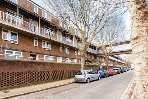 1 bedroom flat for sale, Hind Grove, London, E14