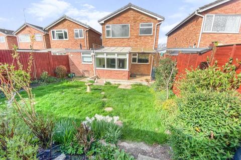 8 Burges Grove, Warwick, CV34 5TN