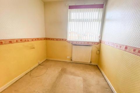 8 Burges Grove, Warwick, CV34 5TN
