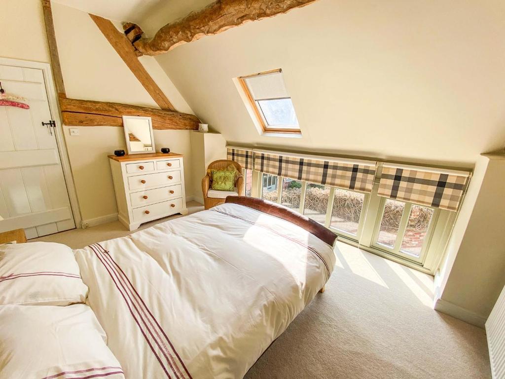 Bed2.JPG