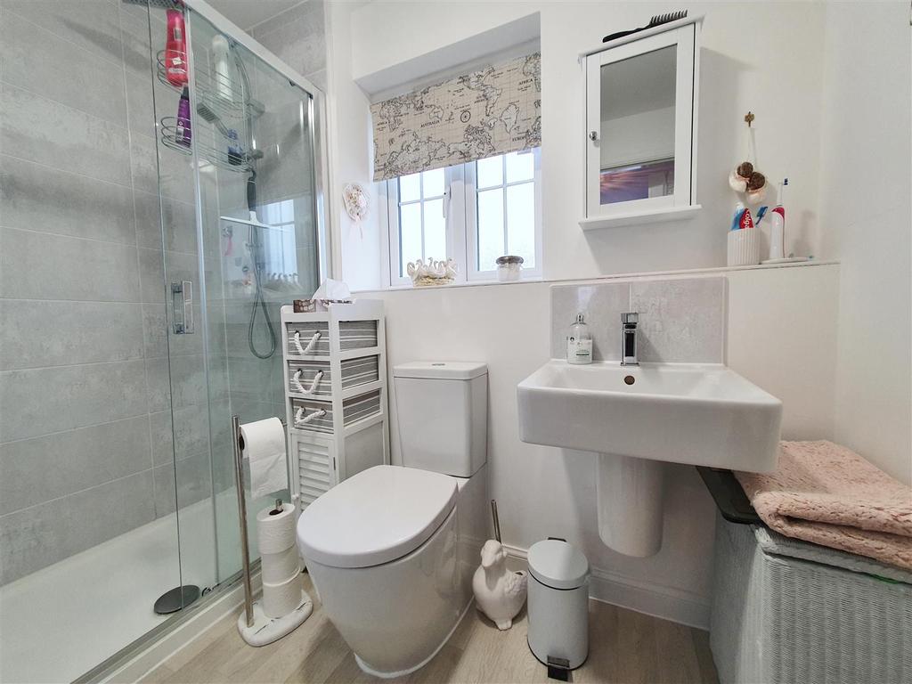 En suite shower/wc