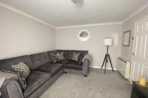 20 Vearse Close, Bridport, DT6 5BE