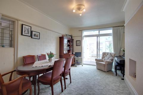 283 Beverley Road, Kirk Ella, Hull, HU10 7AQ