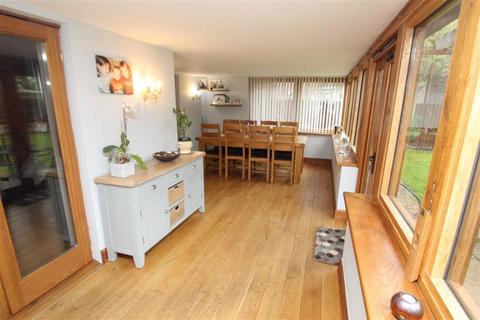 Oak House, 18 Baytree Close, St Martins, Oswestry, SY11 3QQ