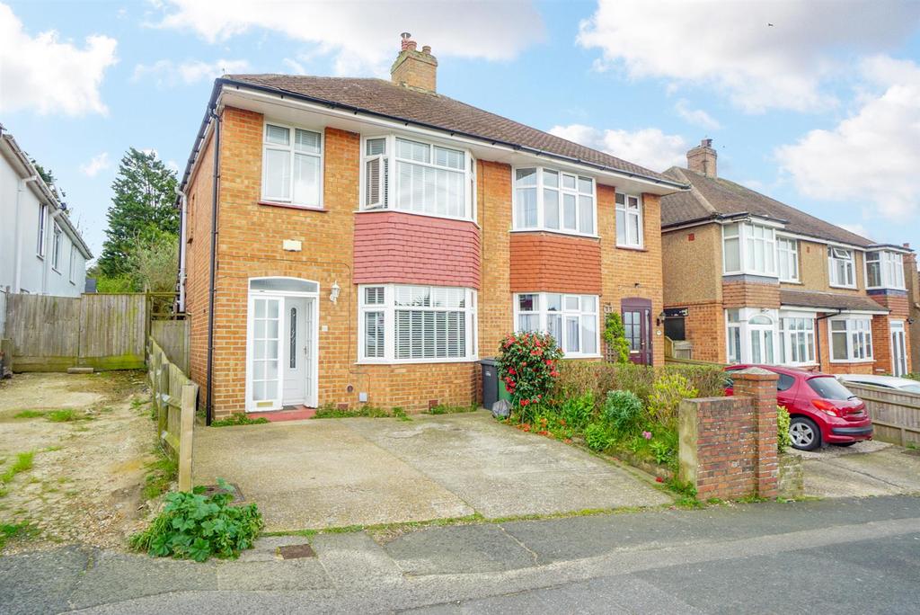 Parker Road, Hastings 3 bed semidetached house £300,000