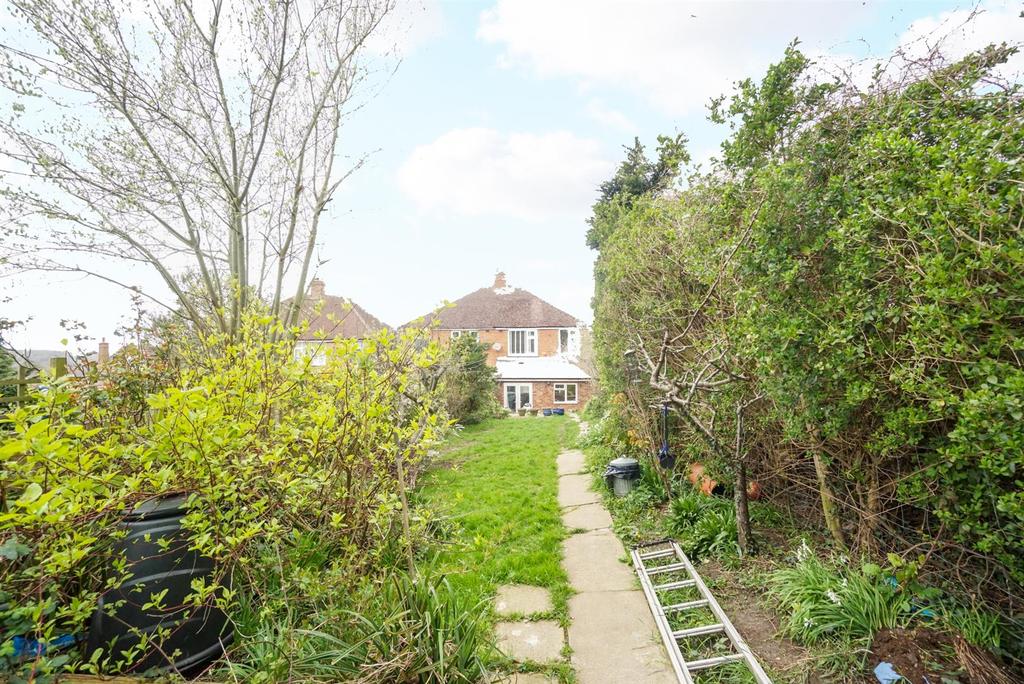 Parker Road, Hastings 3 bed semidetached house £300,000