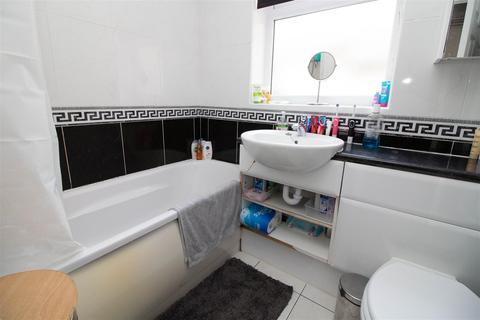 6 Burnop Terrace, Rowlands Gill, NE39 2AH