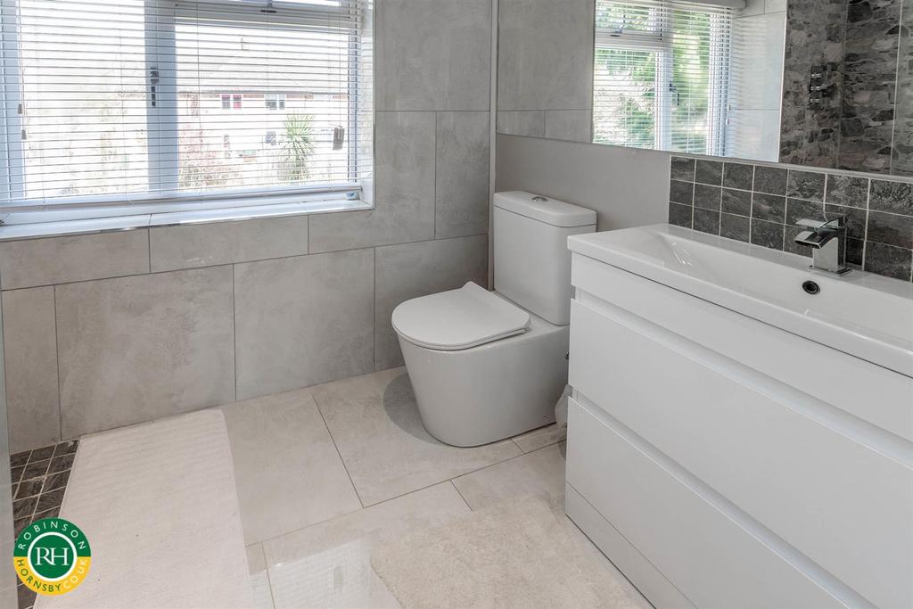 Ensuite.jpg