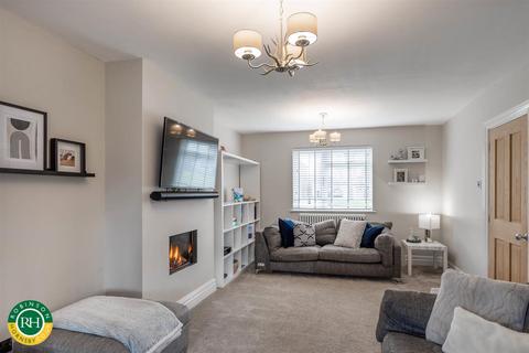 9 Ash Grove, Auckley, Doncaster, DN9 3LN