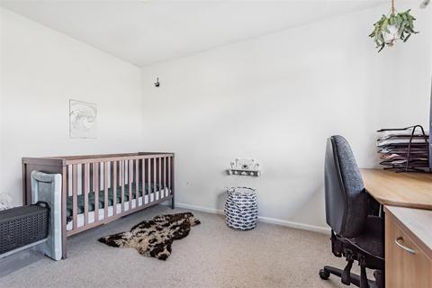 12 Hayes Close, Totnes, TQ9 5YB