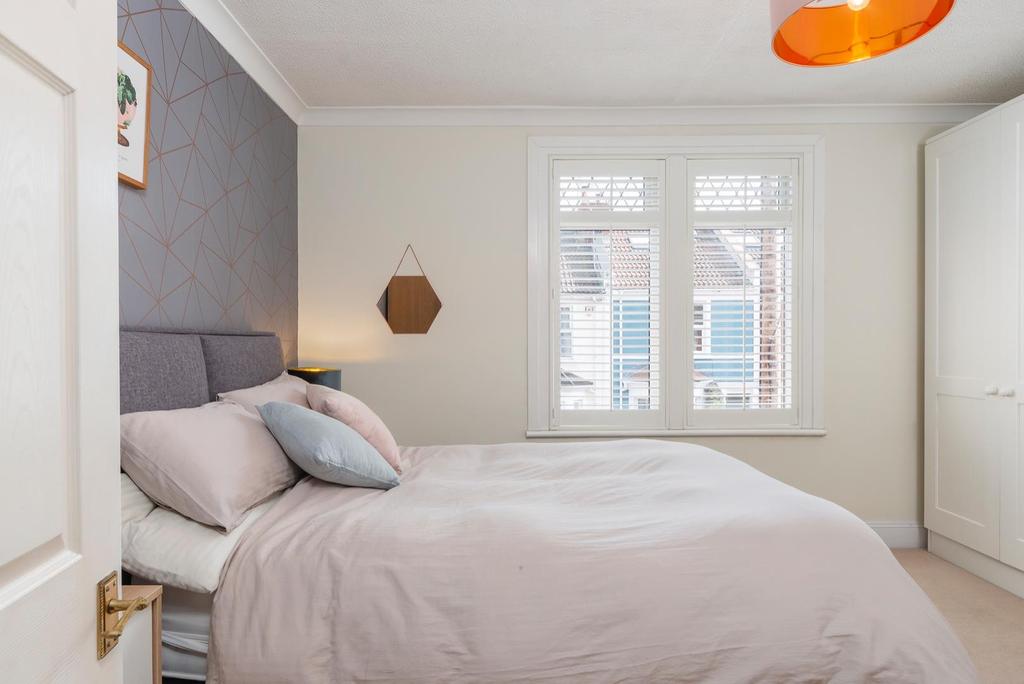 TEERTSYBUR84 - Bedroom E.jpg