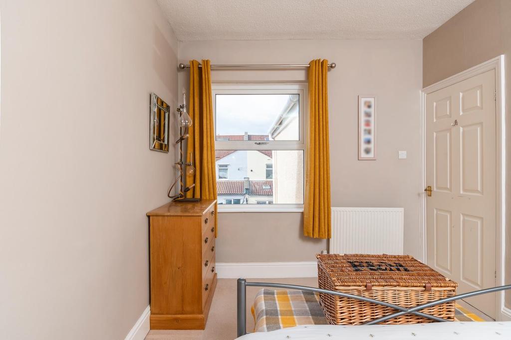 TEERTSYBUR84 - Bedroom F.jpg