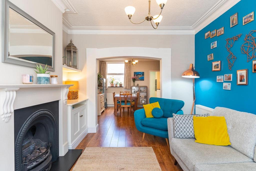 TEERTSYBUR84 - Living Room B.jpg