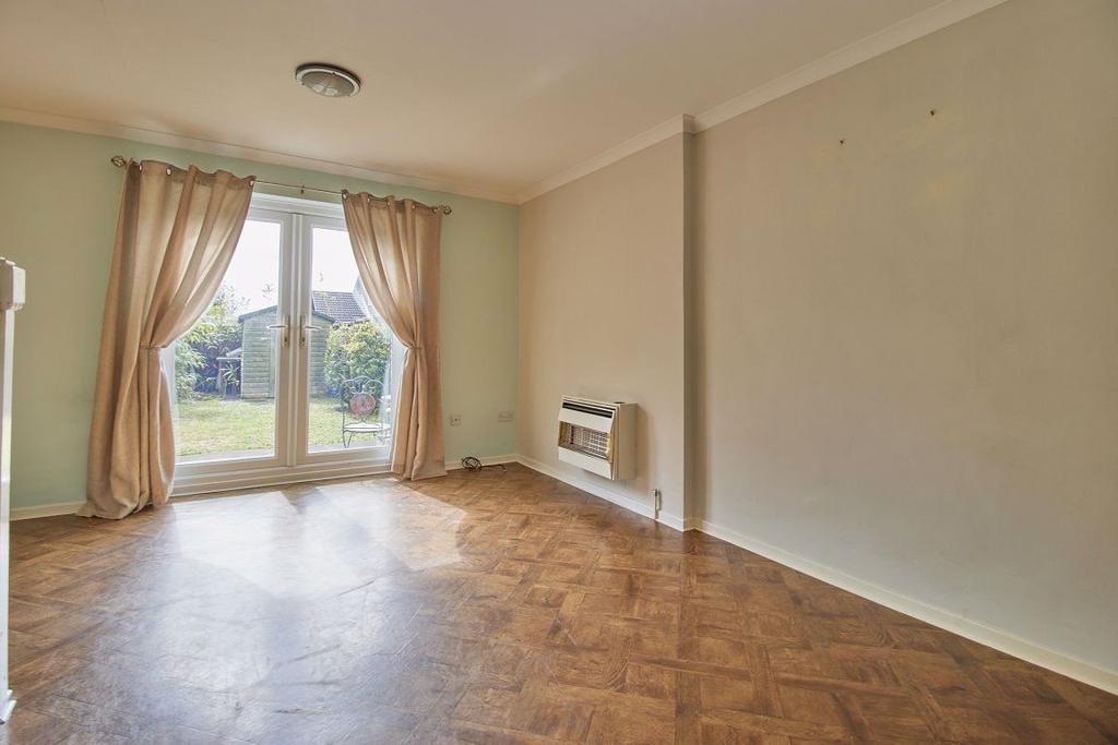 Stirling Avenue, Hinckley 2 bed semidetached house £700 pcm (£162 pw)