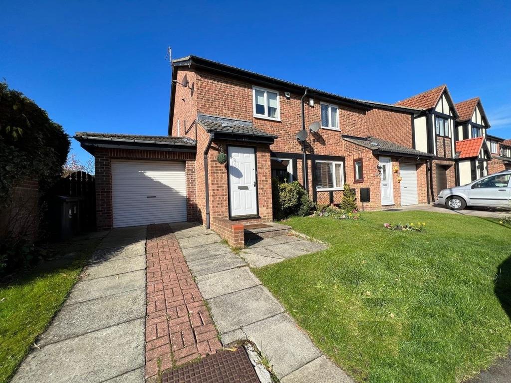 Monks Wood, North Shields, Tyne and Wear, NE30 2UE 2 bed semidetached