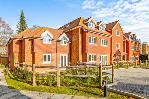 2 bedroom flat for sale, Doods Park Road, Reigate, Surrey, RH2