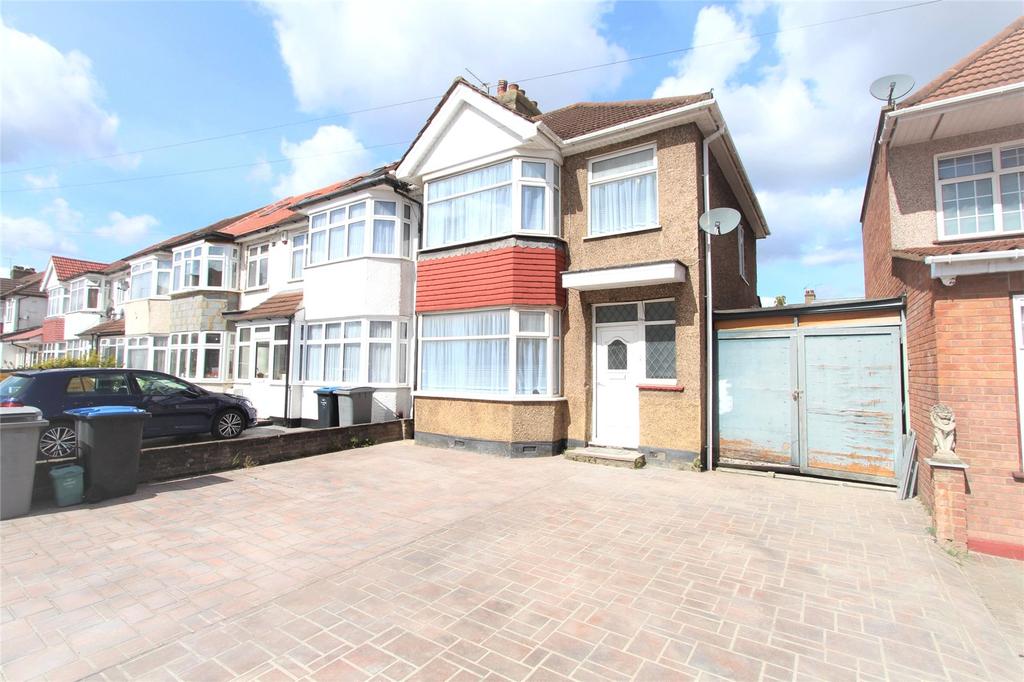 Princes Avenue, London, NW9 3 bed semidetached house £2,125 pcm (£