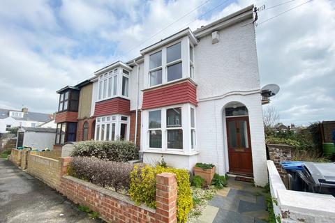 5 Devon Avenue, Walmer, Deal, CT14 7SE