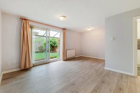 7 Headway Close, Richmond, TW10 7YW