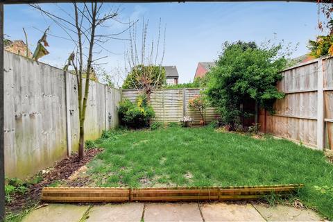 7 Headway Close, Richmond, TW10 7YW