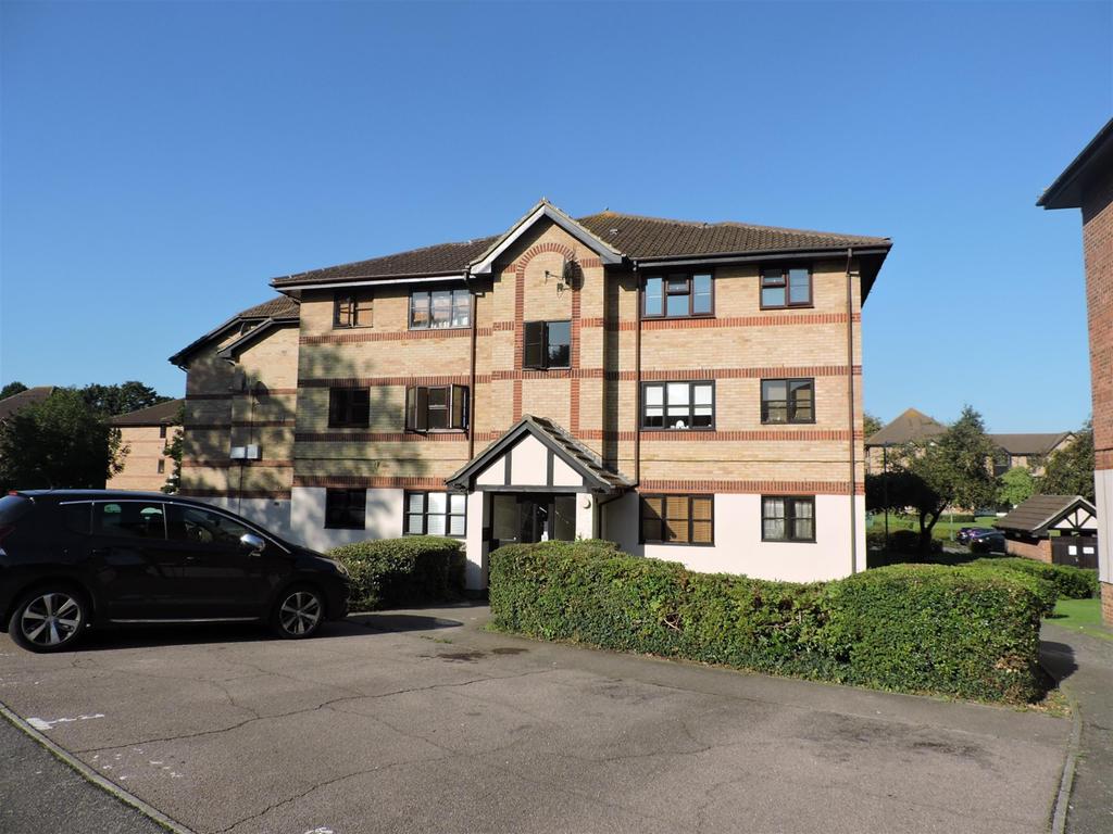 Carisbrooke Court Osbourne Road, Dartford, Kent 1 bed flat £180,000