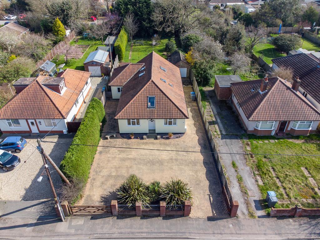 Ransom Road, Woodbridge, IP12 4JU 5 bed detached bungalow £575,000