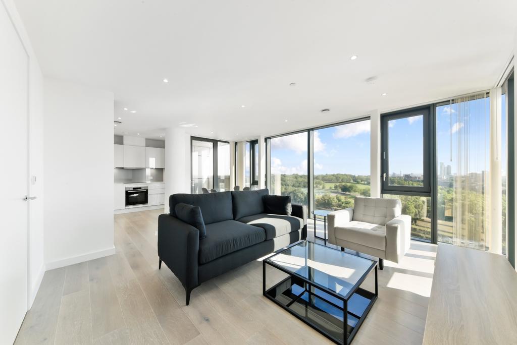 East Tower, City North, Finsbury Park N4 2 bed apartment £2,383 pcm
