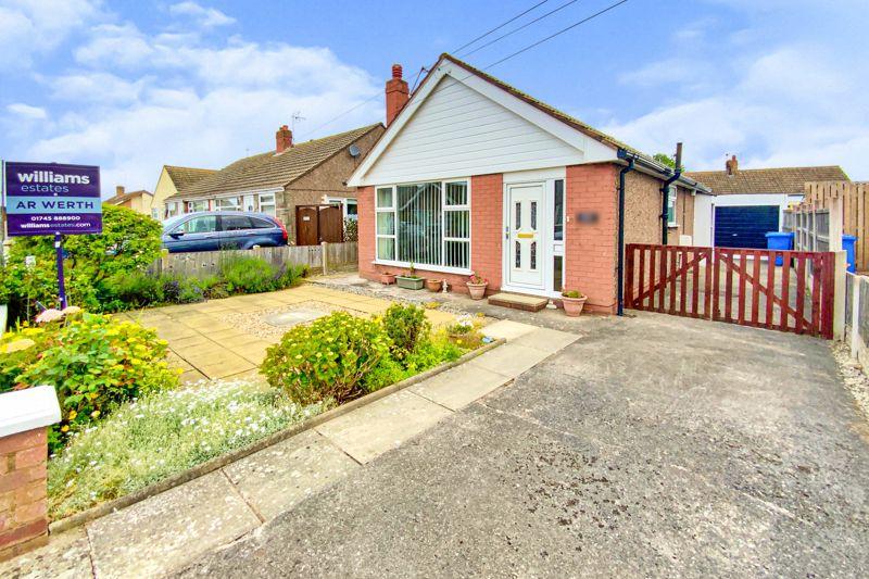 Canterbury Drive, Prestatyn 2 bed detached bungalow £175,000