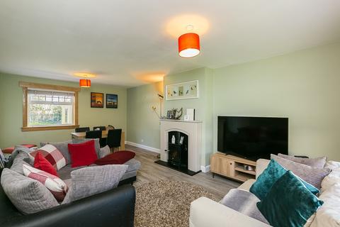 43 Firrhill Crescent, Edinburgh, EH13 9EW
