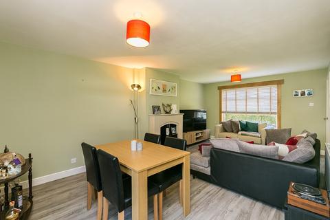 43 Firrhill Crescent, Edinburgh, EH13 9EW