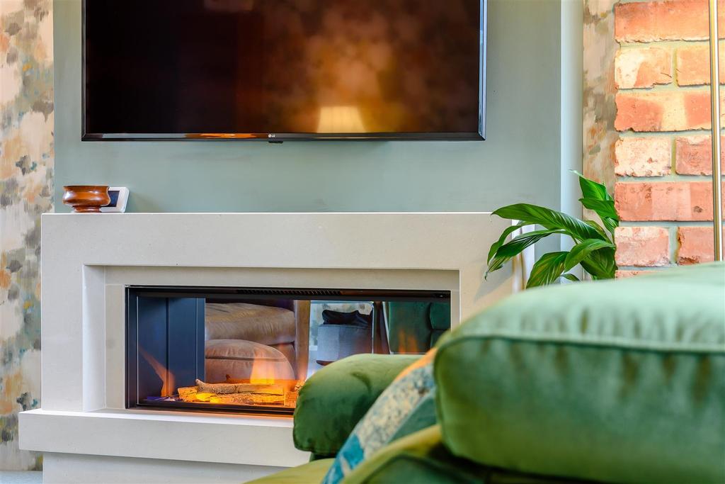 8499036-Interior07.jpg