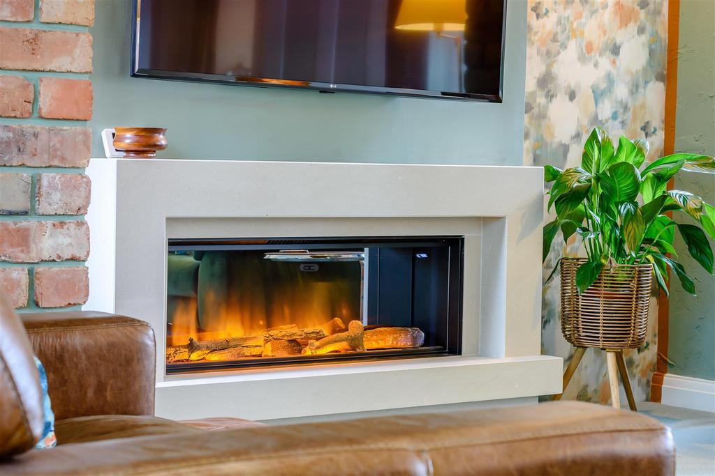8499036-Interior06.jpg