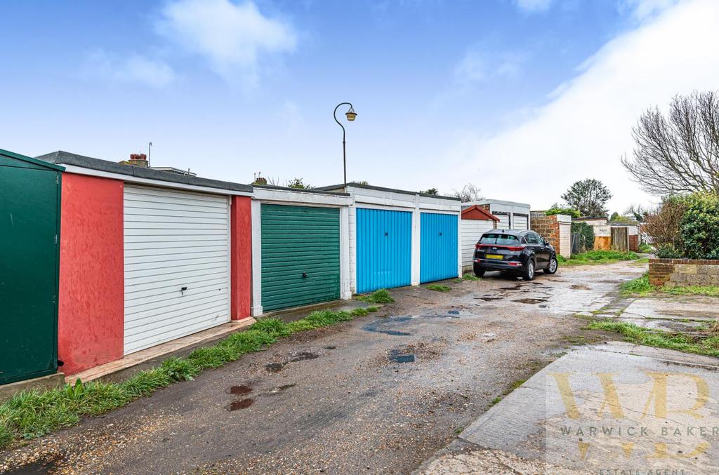 158, Old Shoreham Road, ShorehamBySea Garage £66,000