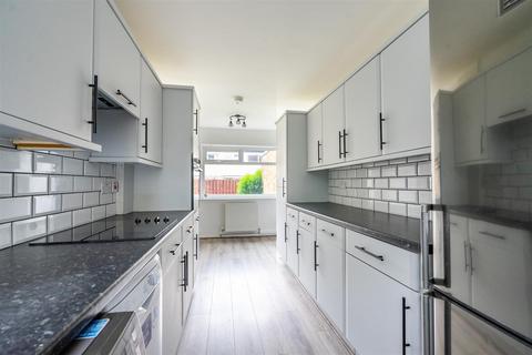 4 bedroom terraced house to rent, Hatfield Walk, Foxwood, York, YO24 3LX