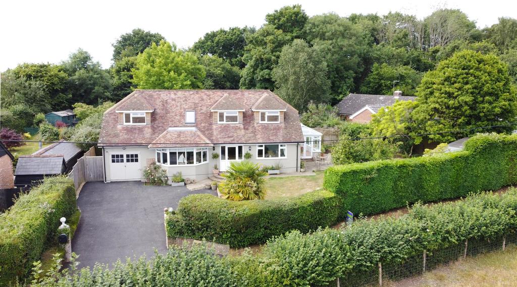 Mill Corner, Northiam 4 bed detached house £725,000